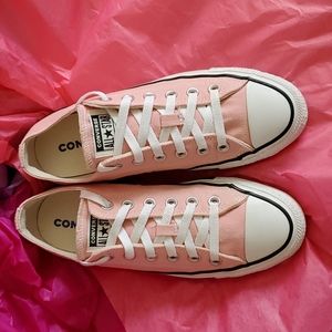 Converse Pale pink size 8 1/2